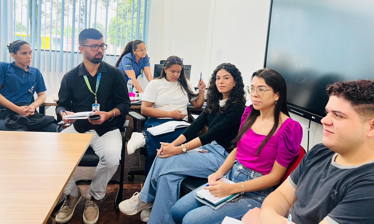 Representantes do Sebrae em Rond&ocirc;nia e da Prefeitura de Itapu&atilde; do Oeste alinham a&ccedil;&otilde;es do Projeto Cidade Empreendedora voltadas &agrave; melhoria do ambiente de neg&oacute;cios.