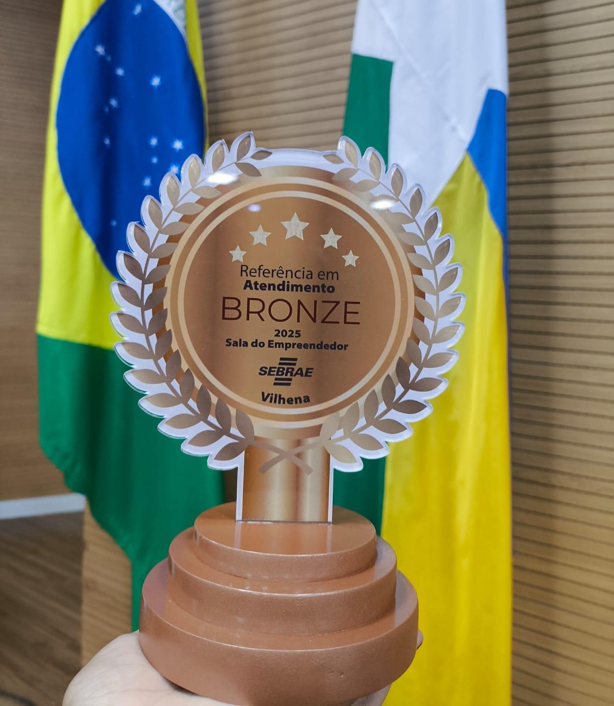 Vilhena conquista Troféu Bronze em atendimento e reforça protagonismo no apoio aos pequenos negócios durante premiação realizada em Porto Velho.