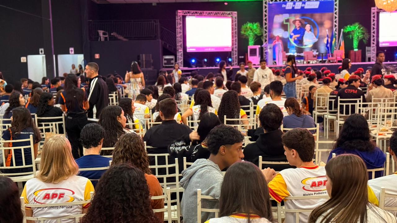 Espaços interativos e estandes aproximam o público de soluções, crédito e tecnologias para impulsionar os negócios locais.