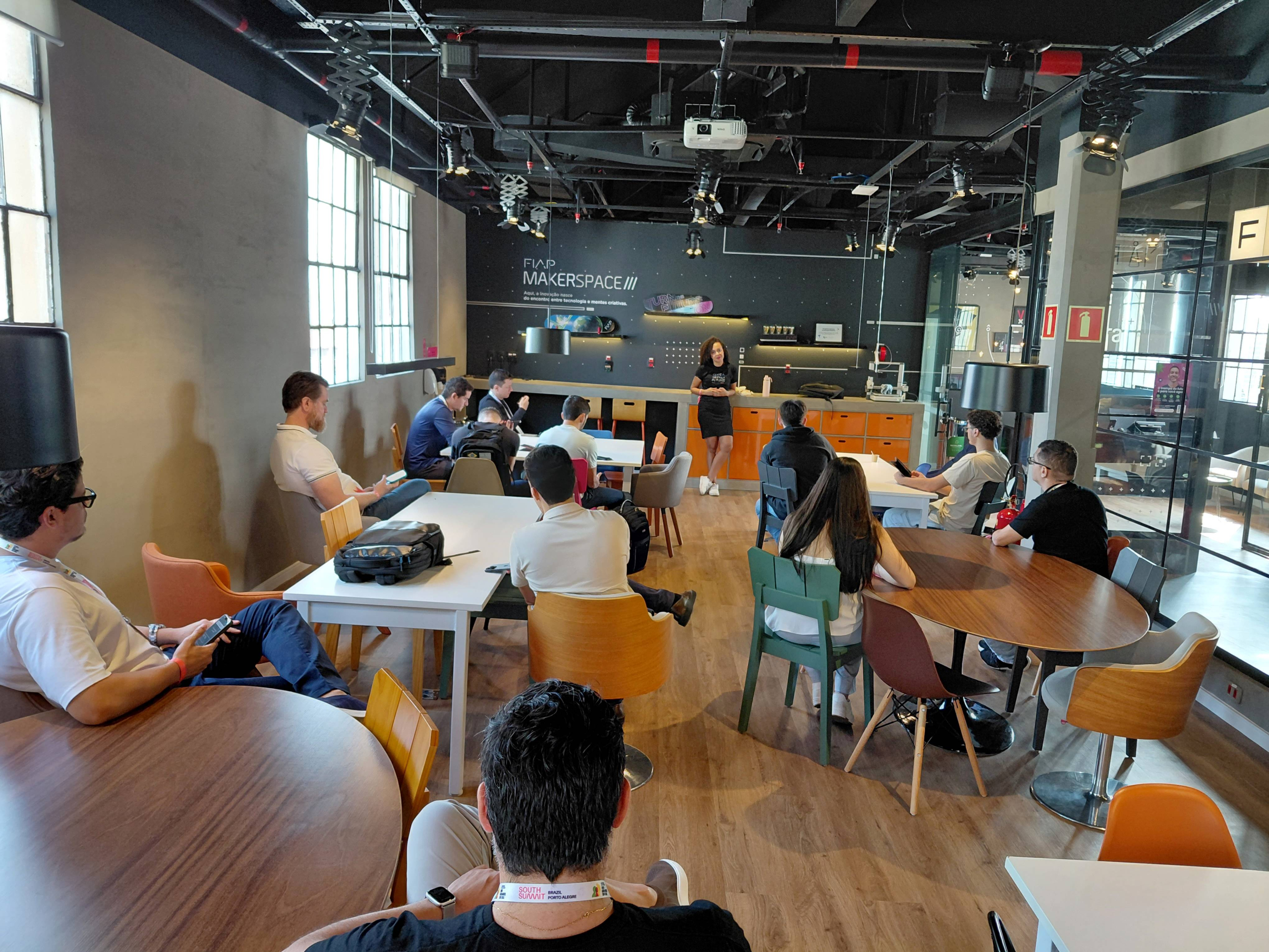 Startups do estado avançam em networking e inovação durante agenda no South Summit Brazil 2026.