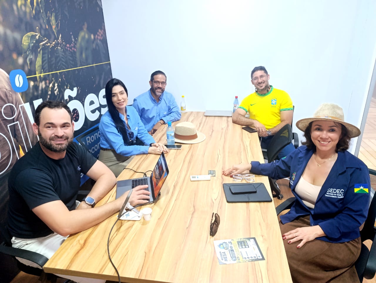 Integrantes do Comitê de Acesso ao Crédito do FROMIMPE participaram de agenda estratégica voltada ao fortalecimento do crédito orientado durante a feira.