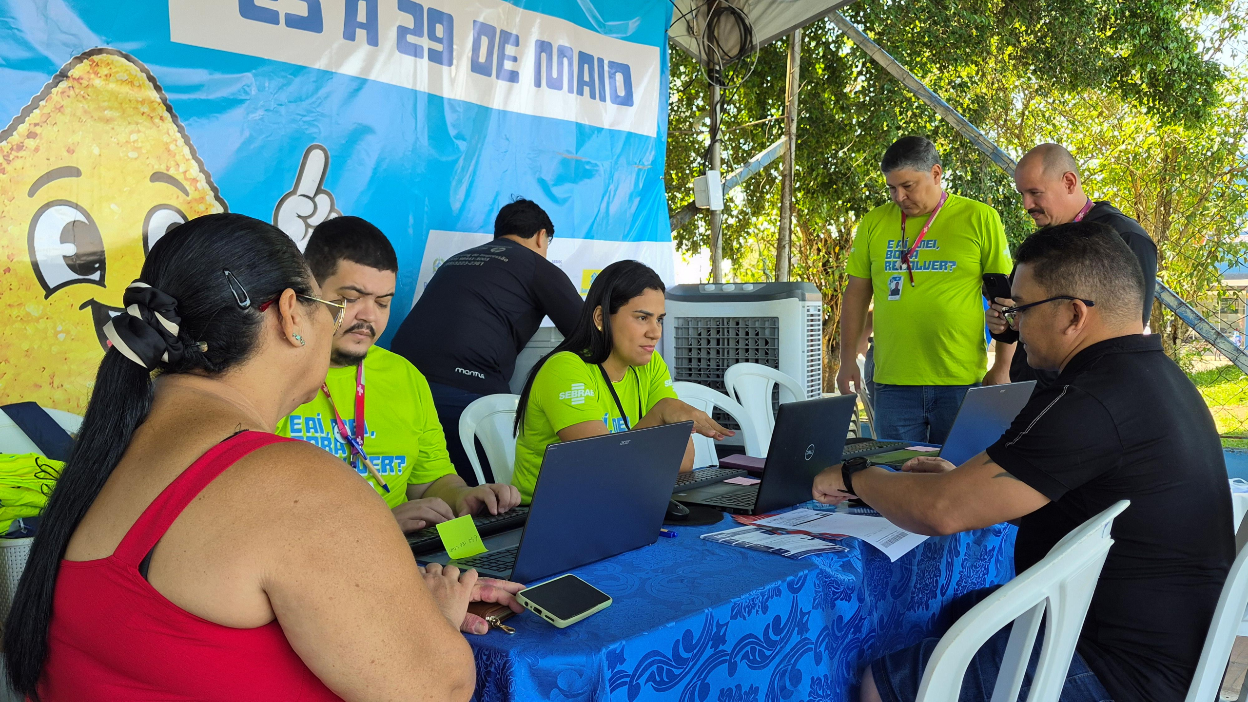 Atendimentos da Semana do MEI no Poliesportivo CEDEL, na zona Sul de Porto Velho, oferecem orienta&ccedil;&otilde;es e servi&ccedil;os gratuitos para empreendedores.