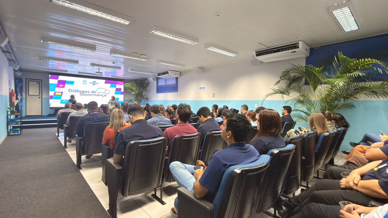 Participantes da segunda edição do Diálogos de Governança se reuniram no auditório do Sebrae, em Porto Velho, para debater estratégias e fortalecer a conexão entre governança e desenvolvimento dos pequenos negócios.