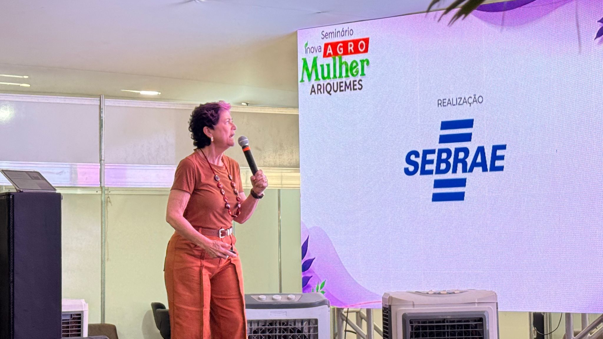 Palestra do Inova Agro Mulher reuniram empreendedoras e profissionais do agronegócio para troca de conhecimentos, experiências e conexões durante a Agroari 2026.