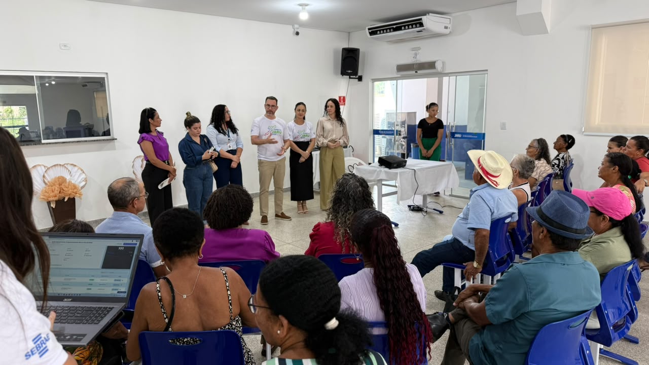 A atividade incluiu orientações sobre aspectos legais relacionados à permanência ou ao retorno de pessoas aposentadas ao mercado de trabalho. Foto: Divulgação/Sebrae.