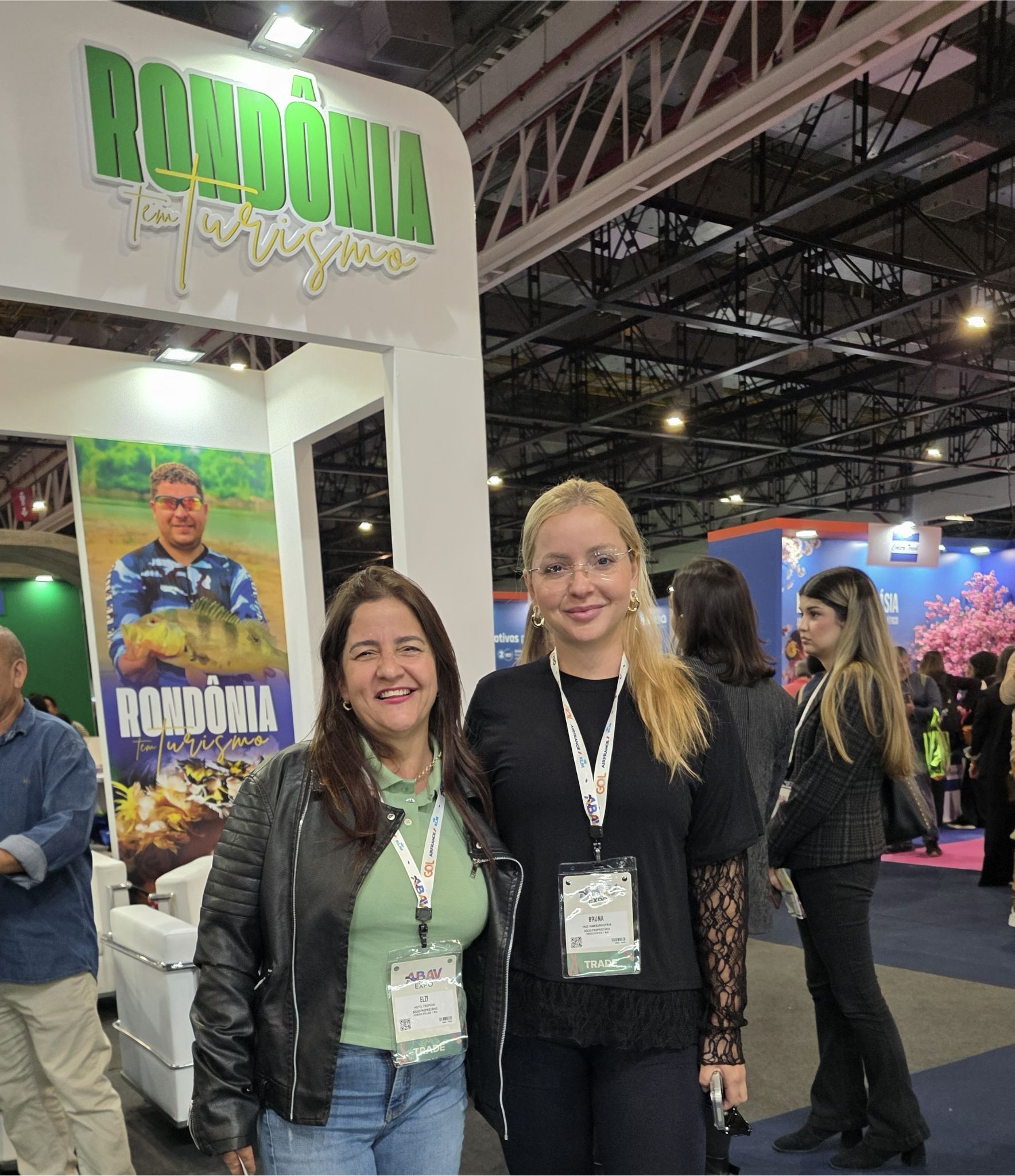 Bruna Maciel e Elzi sua mãe representaram o Hotel Tropical na ABAV Expo 2026.